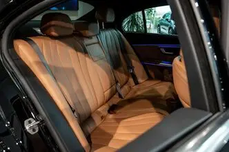 Mercedes-Benz E 220, 2.0, 145 kW, гибрид, автомат, полный привод