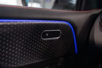 Mercedes-Benz GLB 200, 1.3, 120 kW, гибрид, автомат, передний привод
