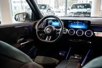 Mercedes-Benz GLB 200, 1.3, 120 kW, гибрид, автомат, передний привод
