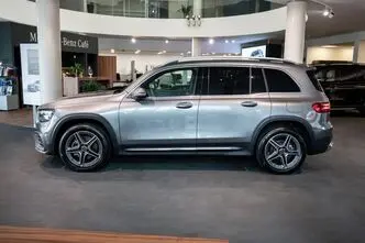 Mercedes-Benz GLB 200, 1.3, 120 kW, гибрид, автомат, передний привод