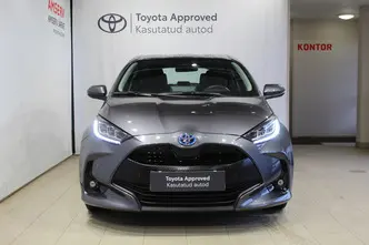 Toyota Yaris, 1.5, 68 kW, гибрид, автомат, передний привод