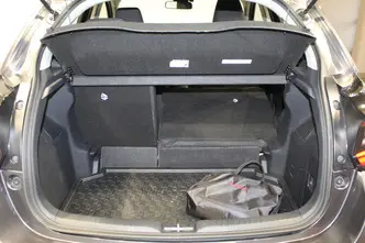 Toyota Yaris, 1.5, 68 kW, гибрид, автомат, передний привод
