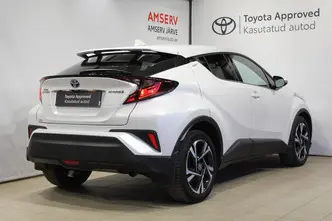 Toyota C-HR, 1.8, 72 kW, гибрид, автомат, передний привод