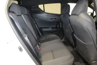 Toyota C-HR, 1.8, 72 kW, гибрид, автомат, передний привод