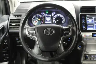 Toyota Land Cruiser, 2.8, 150 kW, diesel, automatic, four-wheel drive