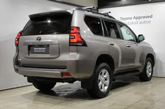 Toyota Land Cruiser, 2.8, 130 kW, diesel, automatic, four-wheel drive