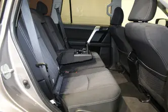 Toyota Land Cruiser, 2.8, 130 kW, diesel, automatic, four-wheel drive