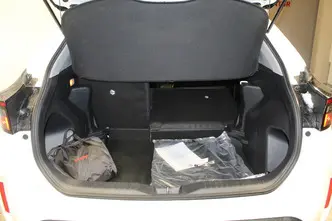 Toyota Yaris Cross, 1.5, 68 kW, hübriid, automaat, esivedu