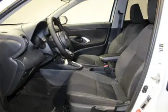 Toyota Yaris Cross, 1.5, 68 kW, hübriid, automaat, esivedu