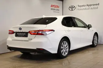 Toyota Camry, 2.5, 131 kW, гибрид, автомат, передний привод