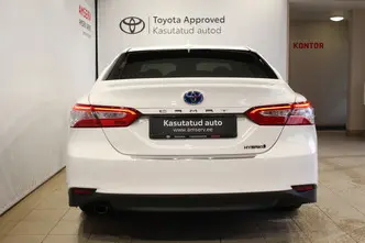 Toyota Camry, 2.5, 131 kW, гибрид, автомат, передний привод