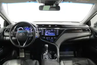 Toyota Camry, 2.5, 131 kW, гибрид, автомат, передний привод