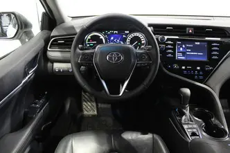 Toyota Camry, 2.5, 131 kW, гибрид, автомат, передний привод