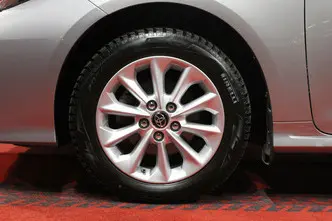 Toyota Corolla, 1.8, 72 kW, hübriid, automaat, esivedu