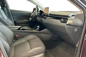 Toyota C-HR, 1.8, 72 kW, гибрид, автомат, передний привод