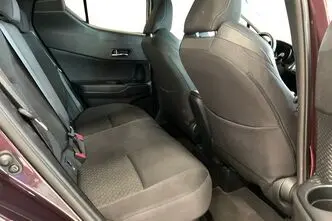 Toyota C-HR, 1.8, 72 kW, гибрид, автомат, передний привод