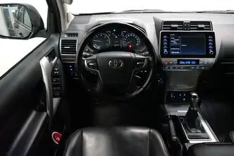 Toyota Land Cruiser, 2.8, 150 kW, дизель, автомат, полный привод