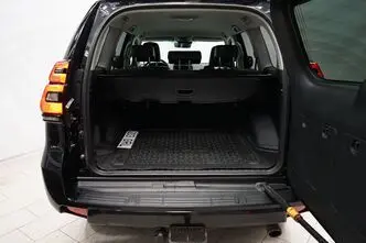 Toyota Land Cruiser, 2.8, 150 kW, дизель, автомат, полный привод