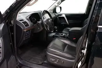Toyota Land Cruiser, 2.8, 150 kW, дизель, автомат, полный привод