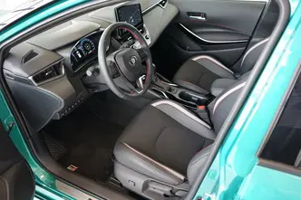 Toyota Corolla, 1.8, 72 kW, гибрид, автомат, передний привод
