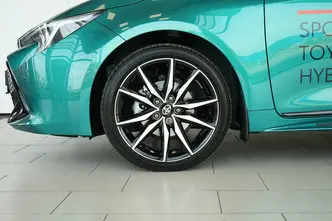 Toyota Corolla, 1.8, 72 kW, гибрид, автомат, передний привод