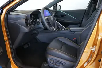 Toyota C-HR, 2.0, 112 kW, hübriid, automaat, nelikvedu