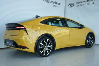 Toyota Prius, 2.0, 111 kW, подключаемый гибрид, автомат, передний привод
