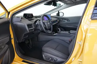 Toyota Prius, 2.0, 111 kW, подключаемый гибрид, автомат, передний привод