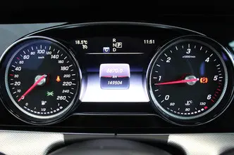 Mercedes-Benz E 220, 2.0, 143 kW, diesel, automatic, four-wheel drive