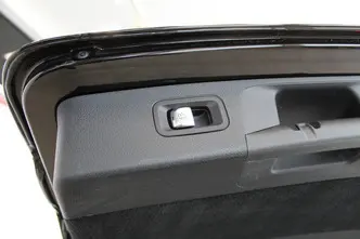 Mercedes-Benz E 220, 2.0, 143 kW, diesel, automatic, four-wheel drive