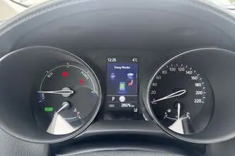 Toyota C-HR, 1.8, 72 kW, гибрид, автомат, передний привод