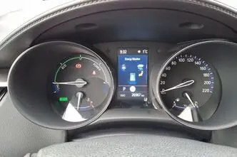 Toyota C-HR, 1.8, 72 kW, гибрид, автомат, передний привод