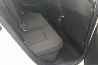 Toyota Yaris, 1.5, 68 kW, гибрид, автомат, передний привод
