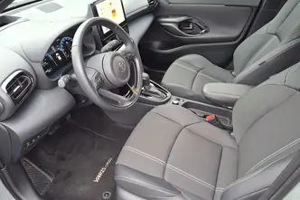 Toyota Yaris Cross, 1.5, 68 kW, гибрид, автомат, полный привод