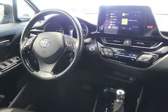 Toyota C-HR, 1.8, 72 kW, hübriid, automaat, esivedu
