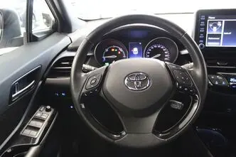 Toyota C-HR, 1.8, 72 kW, гибрид, автомат, передний привод
