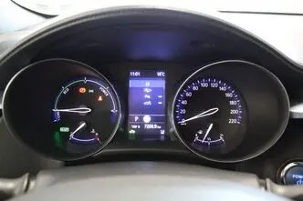 Toyota C-HR, 1.8, 72 kW, гибрид, автомат, передний привод