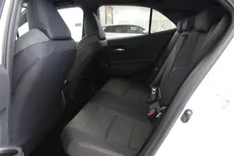 Toyota Corolla, 1.8, 72 kW, гибрид, автомат, передний привод
