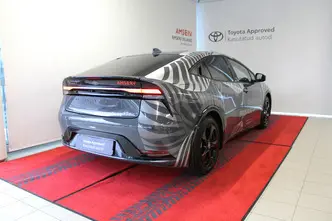 Toyota Prius, 2.0, 111 kW, подключаемый гибрид, автомат, передний привод