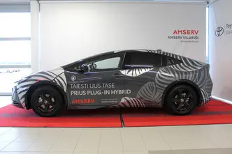 Toyota Prius, 2.0, 111 kW, подключаемый гибрид, автомат, передний привод