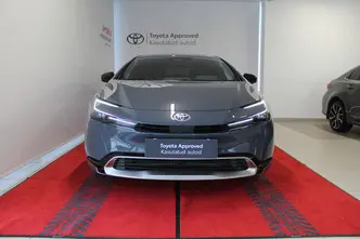 Toyota Prius, 2.0, 111 kW, подключаемый гибрид, автомат, передний привод