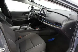 Toyota Prius, 2.0, 111 kW, подключаемый гибрид, автомат, передний привод