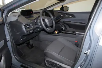 Toyota Prius, 2.0, 111 kW, подключаемый гибрид, автомат, передний привод