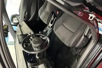 Toyota Corolla, 1.2, 85 kW, бензин, автомат, передний привод