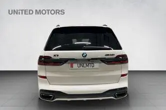 BMW X7, 3.0, 280 kW, hybrid, automatic, four-wheel drive