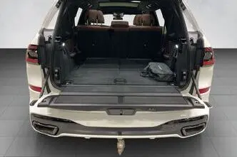 BMW X7, 3.0, 280 kW, hybrid, automatic, four-wheel drive