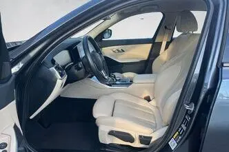 BMW 330, 215 kW, бензин, автомат, полный привод