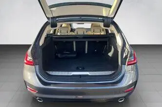 BMW 330, 215 kW, бензин, автомат, полный привод