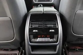 BMW X5, 3.0, 210 kW, petrol, automatic, four-wheel drive