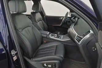 BMW X5, 3.0, 210 kW, petrol, automatic, four-wheel drive